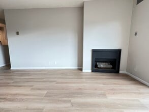 8163 Redlands St, Unit 2nd floor in Los Angeles, CA - Building Photo - Building Photo