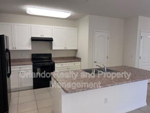 4812 Riverwalk Dr in St. Cloud, FL - Building Photo - Building Photo