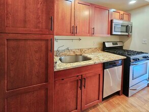 81 West Cedar St, Unit 1 in Boston, MA - Building Photo - Building Photo