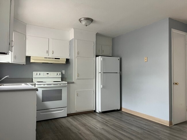 4 Saint Regis St in East Hartford, CT - Building Photo - Building Photo