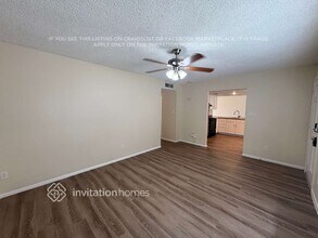 7341 W Shangri La Rd in Peoria, AZ - Foto de edificio - Building Photo