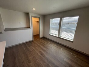 51304 Nash Ct in La Pine, OR - Building Photo - Building Photo