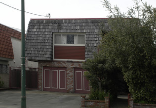 2048 Buena Vista Ave in Alameda, CA - Building Photo - Building Photo