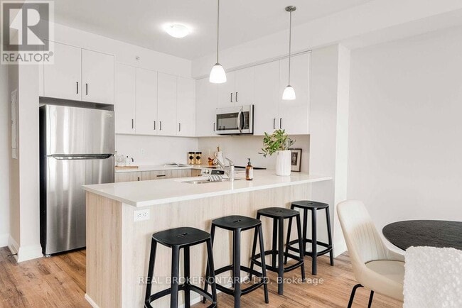 865 Kleinburg Dr in London, ON - Building Photo - Building Photo