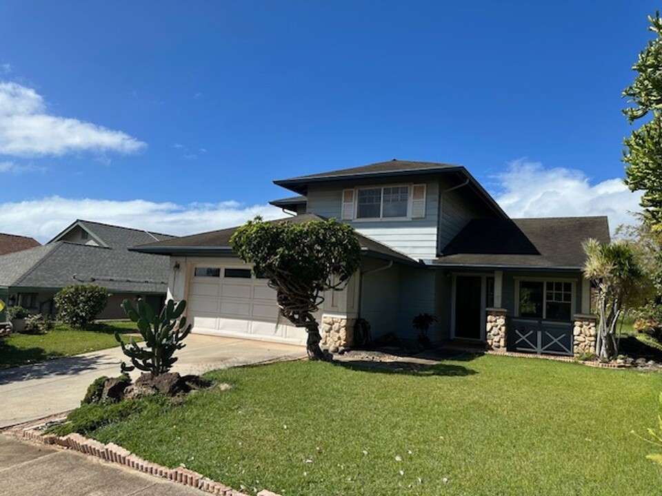 92-6100-6100 Puapake St in Kapolei, HI - Building Photo