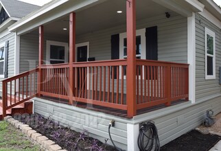213 Stafford St in San Antonio, TX - Foto de edificio - Building Photo