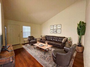 4508 Dorsett Oaks Cir in Austin, TX - Building Photo - Building Photo