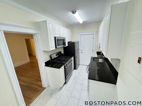 20 Chauncy St, Unit 3 in Cambridge, MA - Foto de edificio - Building Photo