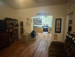 225 N Sycamore St in Archer City, TX - Building Photo - Building Photo