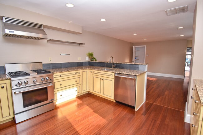 property at 1734 Bank St