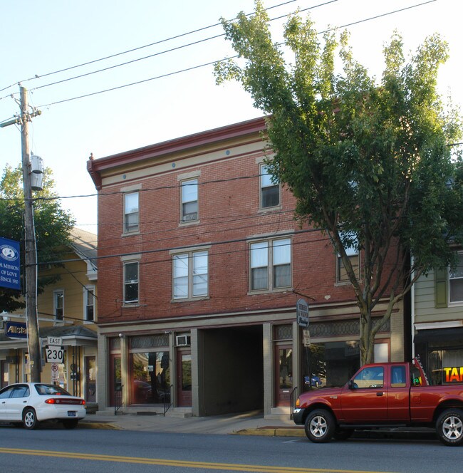 120-122 S Market St
