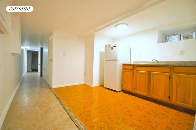 property at 298 E 46th St