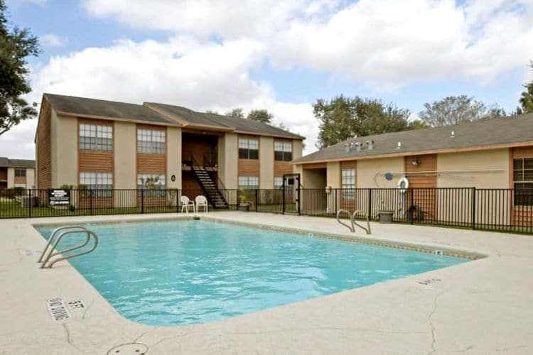 King Bordeaux in Kingsville, TX - Foto de edificio