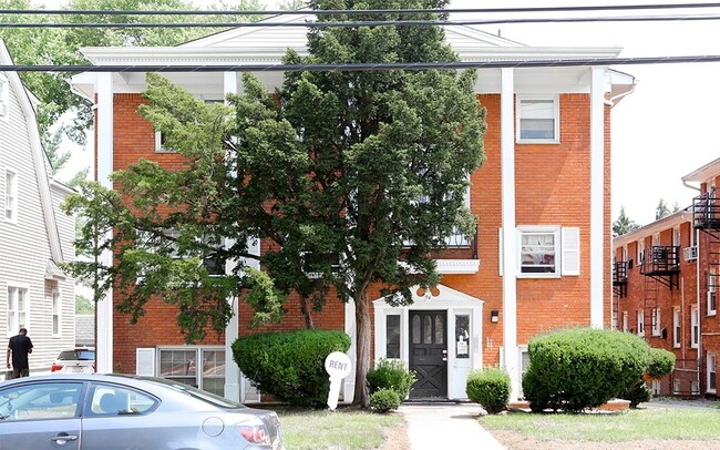 92 Myrtle Avenue in Irvington, NJ - Foto de edificio - Building Photo