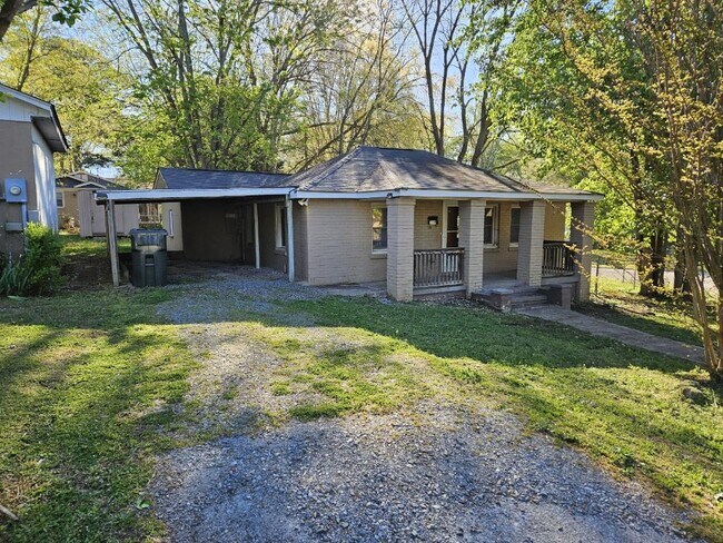 109 Grier St in Clover, SC - Building Photo - Building Photo