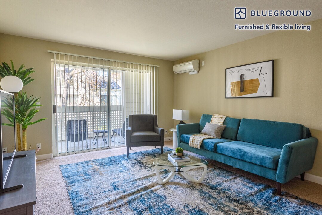 2147 Newhall St, Unit FL2-ID1672 in Santa Clara, CA - Foto de edificio