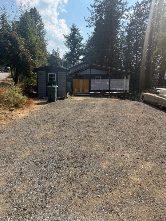 5948 E Yellowstone Trail in Coeur d'Alene, ID - Building Photo