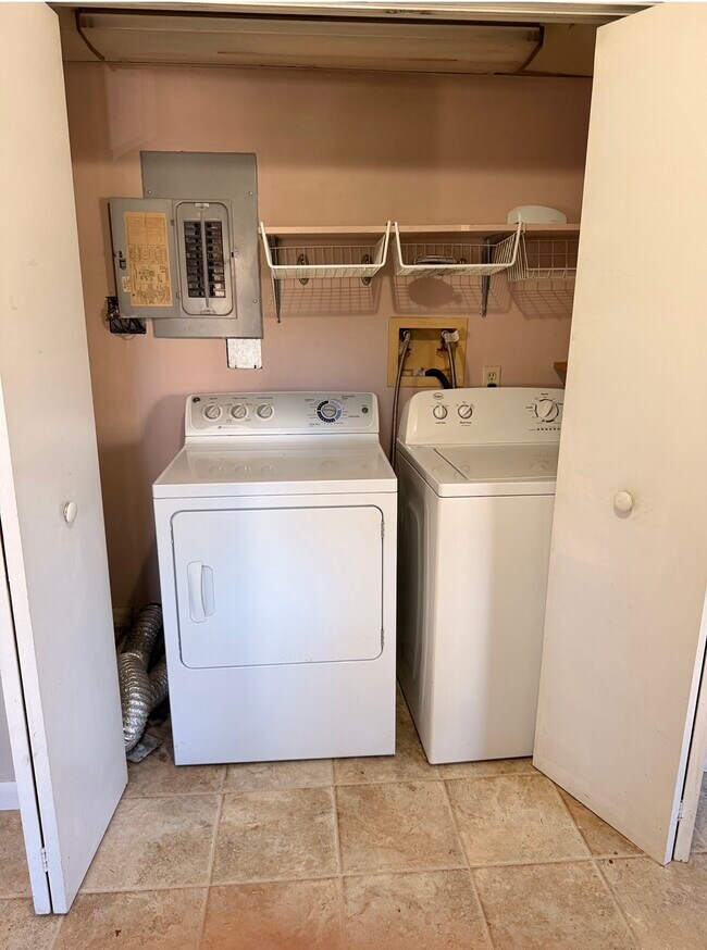 2246 Fox St, Unit 2246 fox in Williamsport, PA - Building Photo - Building Photo