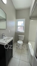 3430 Maple St in Toledo, OH - Building Photo - Building Photo