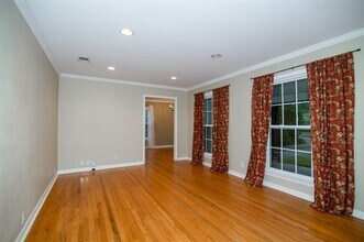 9327 Peninsula Dr in Dallas, TX - Building Photo - Building Photo