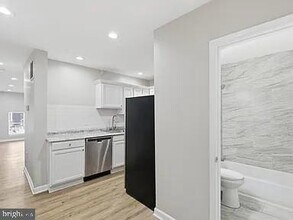 2429 Barclay St in Baltimore, MD - Building Photo - Building Photo