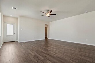 16445 Blossom Grv Dr in Conroe, TX - Building Photo - Building Photo