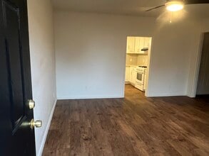 639 Missouri Ave in Placentia, CA - Foto de edificio - Building Photo