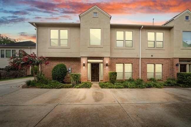 property at 3816 Center St