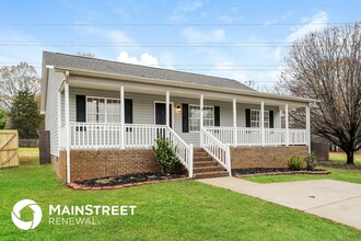 8 Leaf Ridge Ct in Thomasville, NC - Building Photo - Building Photo