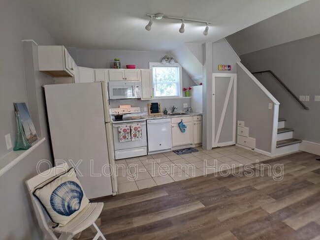 389 N Spot Rd in Powells Point, NC - Building Photo - Building Photo