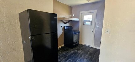 424 N Charles St in Daytona Beach, FL - Building Photo - Building Photo