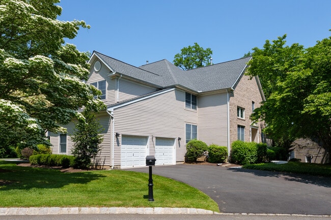property at 22 Stonewall Cir