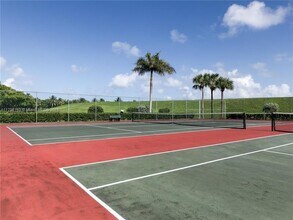 1120 Papaya St in Hollywood, FL - Building Photo - Building Photo