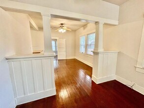 506 E 38th St, Unit B in Austin, TX - Building Photo - Building Photo