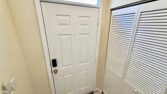 9005 Lee Vista Blvd in Orlando, FL - Building Photo - Building Photo