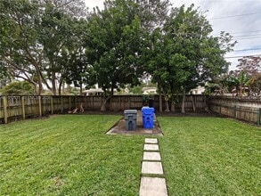 1812 N 40th Ave in Hollywood, FL - Building Photo - Building Photo