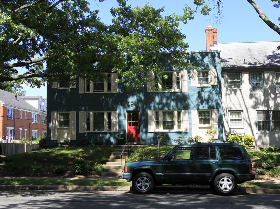 823 S Alfred St in Alexandria, VA - Foto de edificio