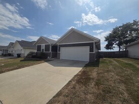 2622 W Brook Ridge St in Springfield, MO - Building Photo