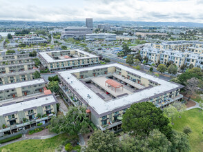 The Admiralty in Foster City, CA - Foto de edificio - Building Photo