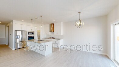 212 Dawson Hbr Hts in Chestermere, AB - Building Photo - Building Photo