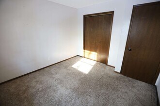 2132 Shangrai-La Dr SE in Grand Rapids, MI - Building Photo - Building Photo