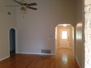410 Deepwood Dr in Georgetown, TX - Building Photo - Building Photo
