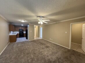 802 N Englewood Ave in Lubbock, TX - Building Photo - Building Photo