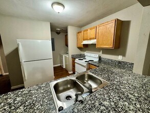 114 Neal St in Farmington, AR - Building Photo - Building Photo