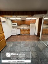 602 10th Ave in Baraboo, WI - Building Photo