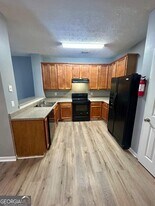 4201 High Park Ln in East Point, GA - Building Photo