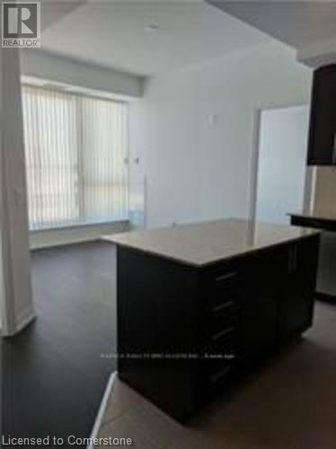 5001 Corporate Dr in Burlington, ON - Building Photo - Building Photo