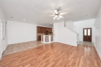 6 Whitekirk Pl in Magnolia, TX - Building Photo - Building Photo
