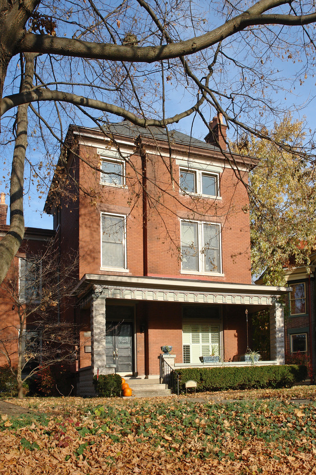 1513 Hepburn Ave in Louisville, KY - Foto de edificio - Building Photo