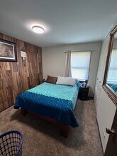 111 Lee Ln in Bolingbrook, IL - Building Photo - Building Photo